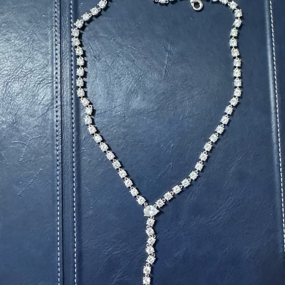 Elegant Silver Necklace